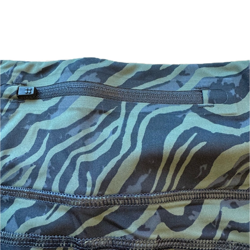 SWEATY BETTY Zero Gravity Leggings 7/8 Length 60cm/24" Large Green Black Zebra - Picture 4 of 11